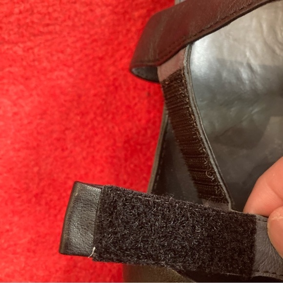 CAMPER Sz 39 Small Wedge Cross Front  Velcro Closure Leather Sandals - Picture 3 of 10